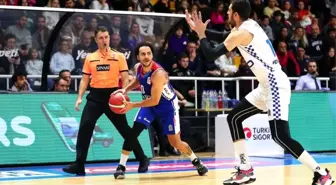 Basketbol Süper Ligi: Onvo Büyükçekmece Basketbol: 81 A.Efes: 76