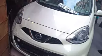 Beyoğlu'nda oyuncu Ayten Soykök'ün aracıyla yaptığı kaza güvenlik kamerasına yansıdı