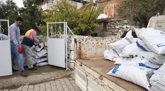 Güzelbahçe Belediyesi'nden İhtiyaç Sahiplerine Kömür Yardımı