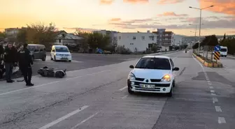 Motosiklet ile otomobil çarpıştı: 1 yaralı
