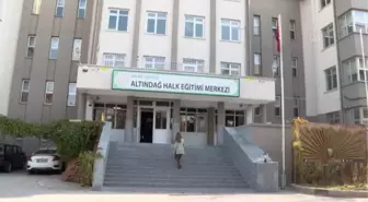 Ev hanımları 'Sıfır Atık'a destek verdi, eski gazeteler süs sepetlerine dönüştü