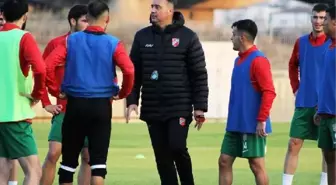 Karşıyaka yarışı bırakmayacak