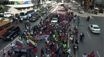 Venezuelans pay tribute to Commander Chávez