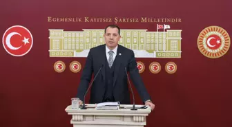 AK Parti'li Özşavlı: 'Altılı masanın hala adayı yok. Seçeceğiniz kişi ne zaman kendini anlatacak?'