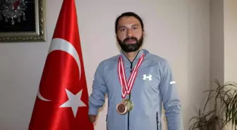 SPOR Engelli yüzücü Türkiye birincisi oldu