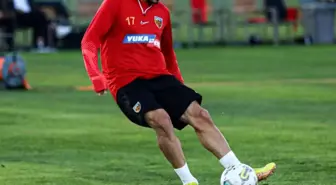Kayserispor'da Onur Bulut ve Emrah Başsan'ın sözleşmeleri uzatılıyor