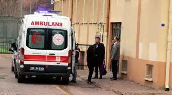 PUDİNG YİYEN 2 ÖĞRENCİ HASTANELİK OLDU