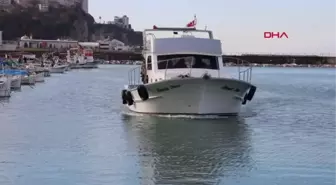 DENİZE DÜŞEN BALIKÇIYI ARAMA ÇALIŞMALARI SÜRÜYOR