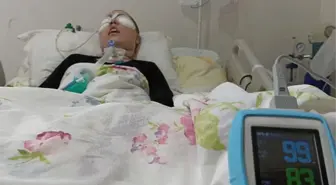 Yıllardır bitkisel hayatta olan genç kız sadece tek bir şeye tepki veriyor