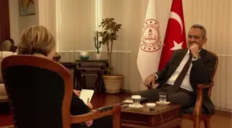 Bakan Özer: '2023 yılındaki hedefimiz, kayıt dışında bulunan 280 bin dolayındaki gencimizi okulla buluşturmak'