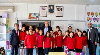Başkan Atabay, minik öğrenin ricasını kırmadı