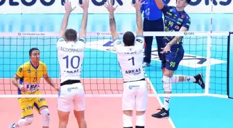 CEV Cup: Valsa Group Modena: 3 Arkas Spor: 0