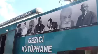 Kültür ve Turizm Bakanlığı'nın Osmaniye Müdürlüğü'ne Tahsis Ettiği Gezici Kütüphanede Yaşar Kemal'in İsim ve Fotoğrafının Olmamasına Tepki