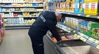 Zabıta ekipleri aşırı fiyat artışı ve stokçuluğu önlemek için denetimde