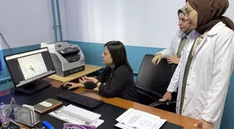 Ardahan'da öğretmenler AA'nın 'Yılın Fotoğrafları' oylamasına katıldı