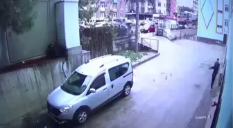 Tokat'ta okulun bahçesine devrilen otomobildeki öğretmen yaralandı