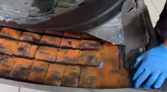 Ağrı'da 17 kilo 576 gram uyuşturucu bulunan tırın şoförü tutuklandı