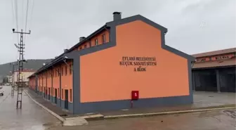 Eflani Küçük Sanayi Sitesi'nin çevresine kilit parke taşları döşendi