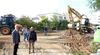 Marmaris'te İçmeler İsmet İnönü Caddesi yenileniyor