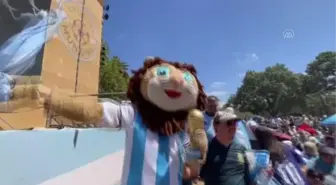 BUENOS AIRES - Arjantin'de halk meydanlarda dünya kupası finalini izliyor