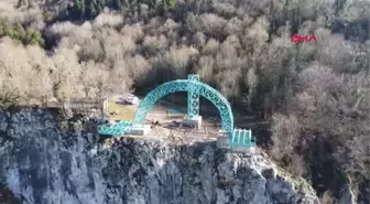 MİLLİ PARKA 'UÇURUM SALINCAĞI' YAPILIYOR