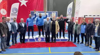 Bursa'da Reşit Karabacak Serbest Güreş Turnuvası yapıldı