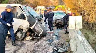 Kafa kafaya çarpıştılar: 9 yaralı