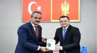Bakan Özer, Karadağ Eğitim Bakanı Vojinovic ile görüştü