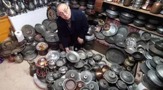 Bakır koleksiyoncusu...Ziyaretçilerini geçmişe götürüyor