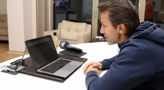 Çaykur Rizespor Teknik Direktörü Korkmaz, AA'nın 'Yılın Fotoğrafları' oylamasına katıldı