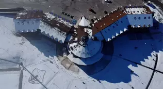 Düzce'deki Topuk Yaylası'na kar yağdı