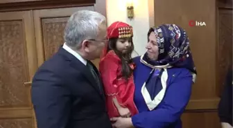 Vali Şimşek, Sivaslı Hira'yı makamında ağırladı