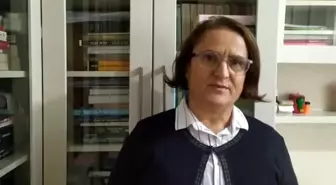 İzmir'de Sözleşmeli İki Aile Hekimi, Aldıkları İhtar Cezaları Gerekçe Gösterilerek İşten Çıkarıldı. İzahed Başkanı Çolak: 'Hepimize Gözdağı Veriliyor'