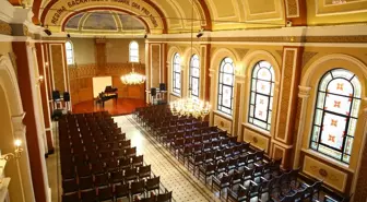 Kadıköy'de 'Yıldızlarla Yeni Yıla Merhaba' Konseri