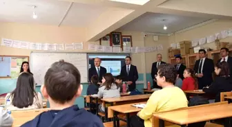 Vali Karadeniz Köprübaşı ilçesinde incelemelerde bulundu