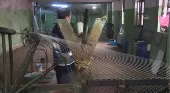 Bursalı devdah yarım asırdır koşarak mesleğini yaşatıyor
