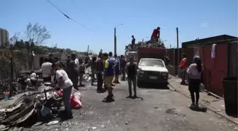 Noel Baba kostümlü gönüllüler, Şili'deki yangın mağdurlarını ziyaret etti