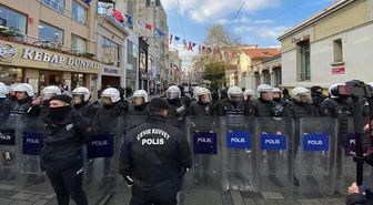 Paris saldırısı İstanbul'da protesto edildi! 14 gözaltı var