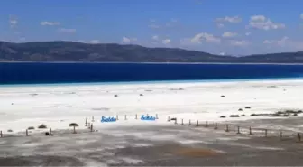 'SALDA GÖLÜ KUMSALINDAKİ KARARMA YAYILIYOR'