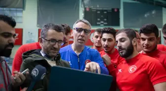 A Milli Erkek Hentbol Takımı, AA'nın 'Yılın Fotoğrafları' oylamasına katıldı