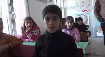 AĞRI DAĞI'NIN ETEĞİNDE YAŞAYAN ÇOCUKLARIN YÜZÜ GÜLDÜ