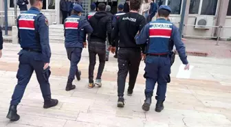 Akü hırsızlarını Jandarma yakaladı