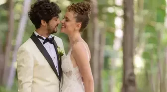 Taner Ölmez ve Ece Çeşmioğlu kızları Zeynep'i ilk kez paylaştı