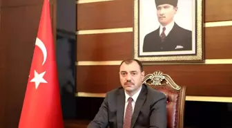 Sakarya Valisi Çetin Oktay Kaldırım'dan İHA'ya kutlama
