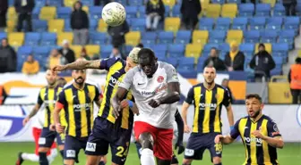 Spor Toto Süper Lig: Ankaragücü: 1 Ümraniyespor: 1 (İlk yarı)