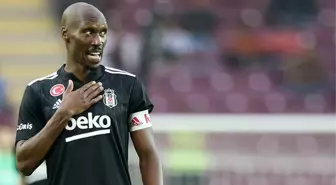 Beşiktaş'ta Atiba 39 yaşında kramponları asıyor! Yeni mesleği bile belli