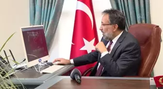 İstanbul Müftüsü Safi Arpaguş 'Yılın fotoğrafları' oylamasına katıldı