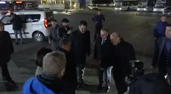 Tunç Soyer, Sabahleyin Saat 05.00'da Belediye Otobüsü Şoförlerinin Yeni Yılını Kutladı