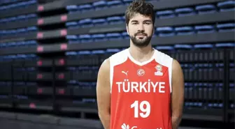 2022'nin en çok konuşulan isimlerinden Buğrahan Tuncer kimdir? Basketbolcu Buğrahan Tuncer hayatı ve biyografisi