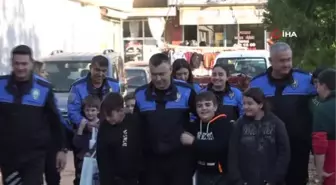 Adanalı çocuklar mahallerine 'Survivor'ı getirdi, polisler de onlarla yarıştı